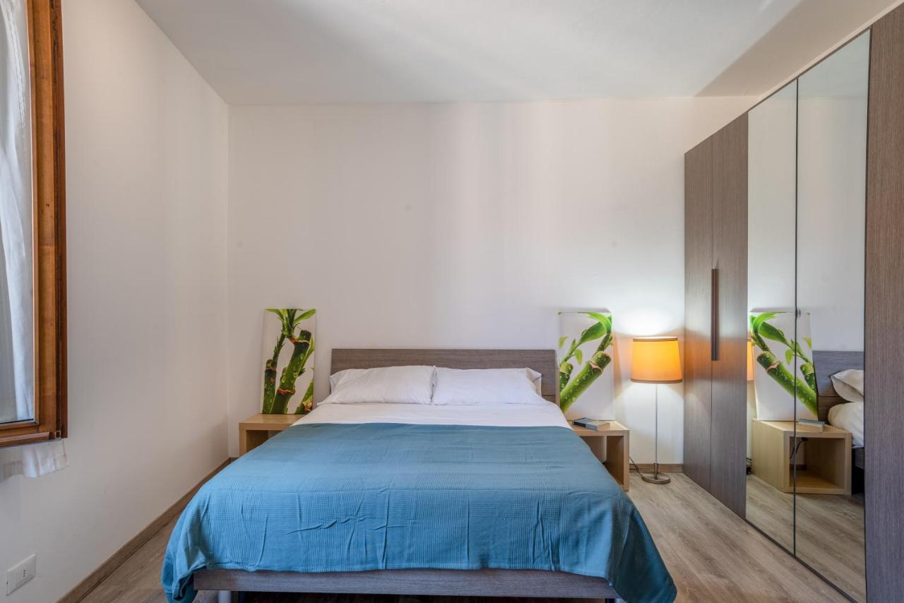 Como Renovated Apartment Екстер'єр фото