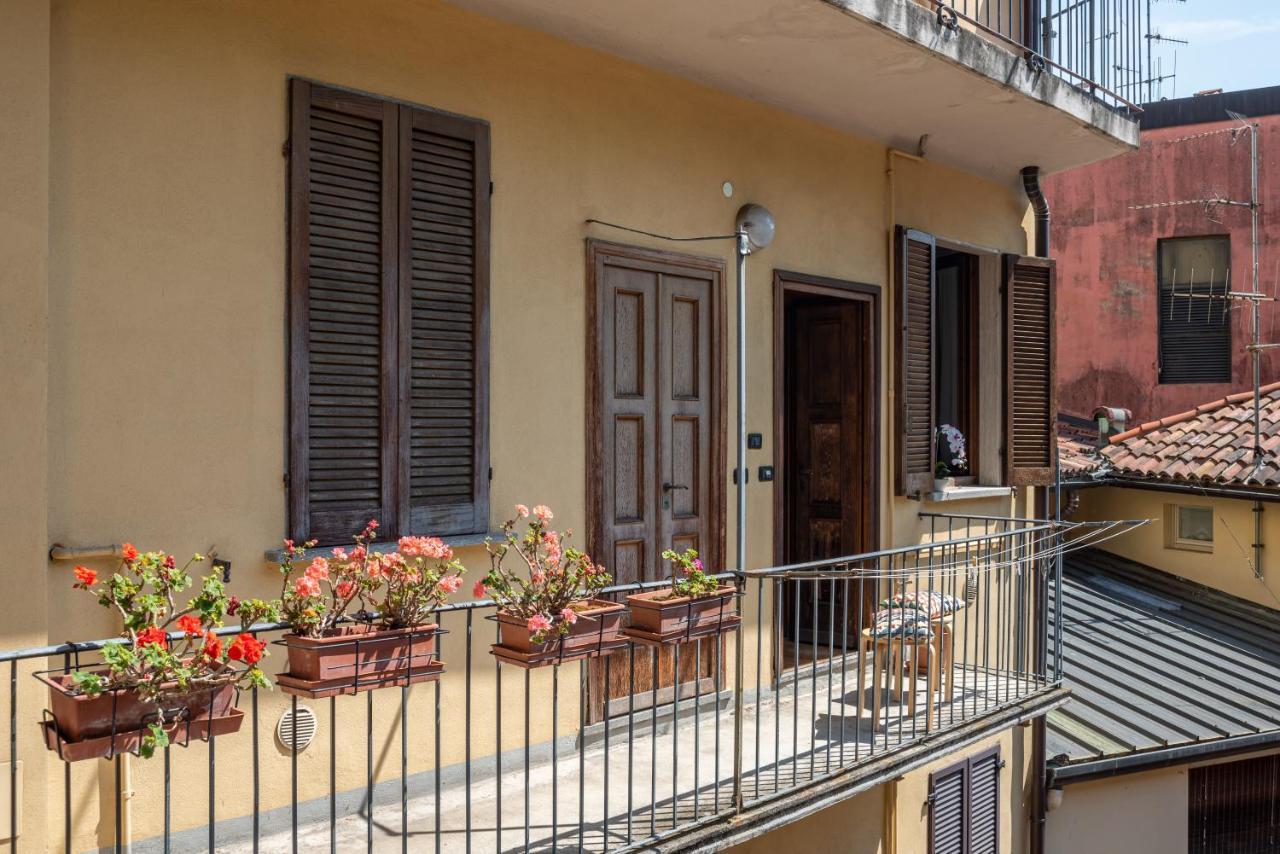 Como Renovated Apartment Екстер'єр фото