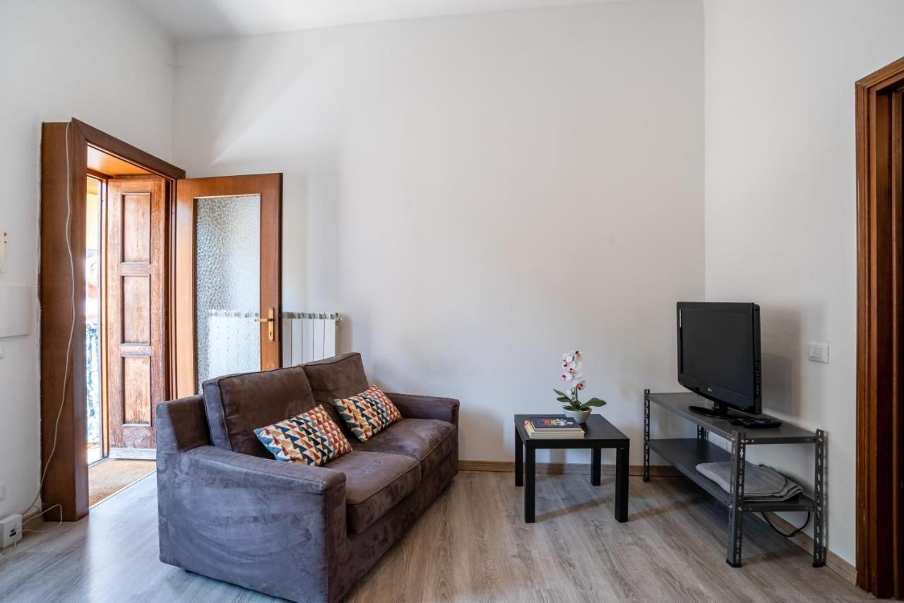 Como Renovated Apartment Екстер'єр фото